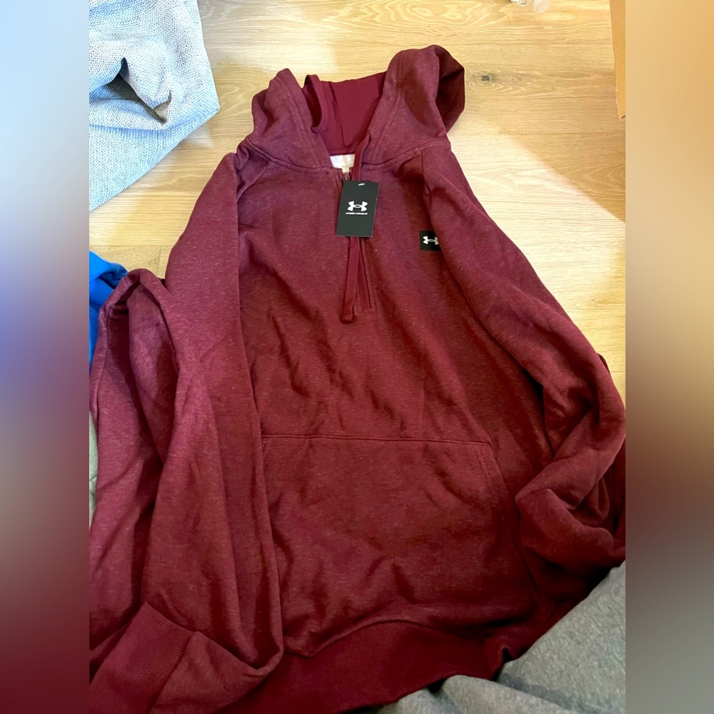 MENS XXL! Can be Womens too! Half zip with pocket!! Beautiful maroon color.